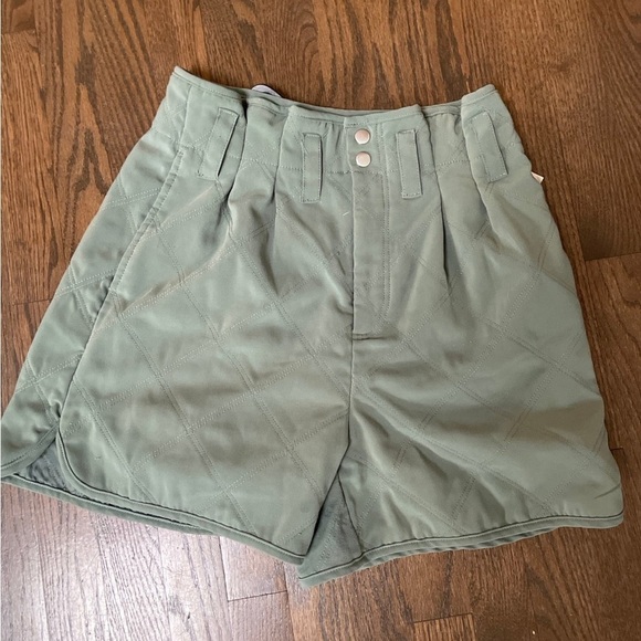 Urban outfitters shorts OLIVE GREEN size 2 - Picture 1 of 2